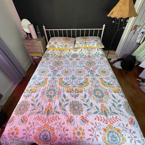 Maxeys Reversible Coverlet Set - Picture 6 of 14